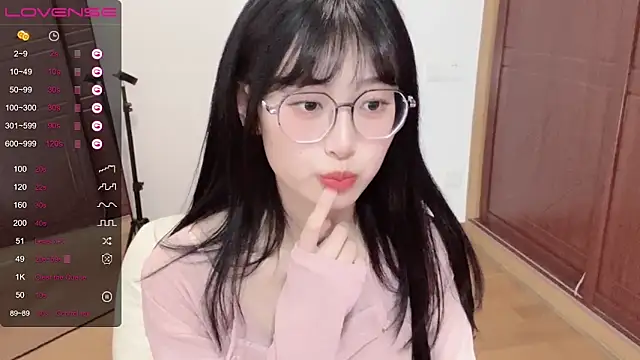 4uoki online show from January 26, 6:37 pm