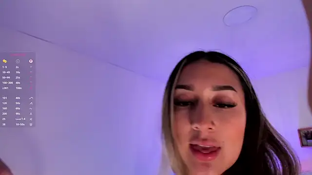 Snapshot of dina_ride chatting on May 13, 11:51 am dina ride online show from May 13, 11:51 am