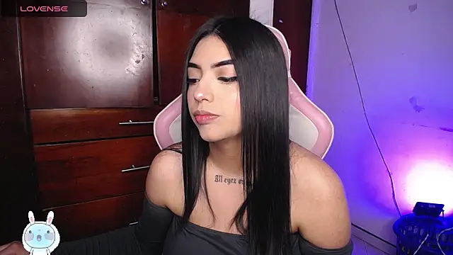 Snapshot of eva_six chatting on September 14, 5:34 pm eva six online show from September 14, 5:34 pm