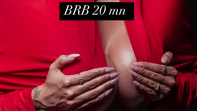 Snapshot of liah_v chatting on February 5, 9:07 pm liah v online show from February 5, 9:07 pm