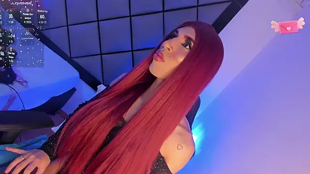 Snapshot of GeorginaCute_ chatting on October 20, 1:11 pm GeorginaCute online show from October 20, 1:11 pm