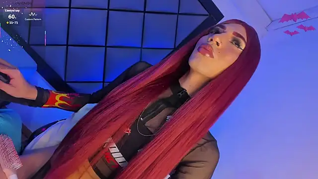 Snapshot of GeorginaCute_ chatting on October 22, 12:05 pm GeorginaCute online show from October 22, 12:05 pm