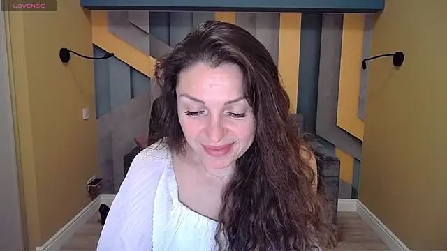 EllaLong online show from December 17, 3:39 pm