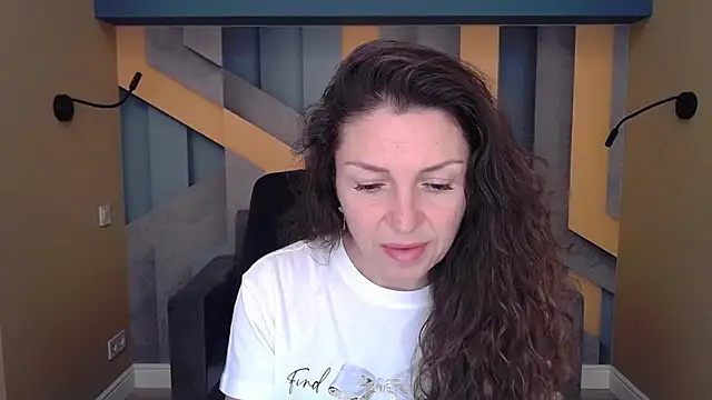 EllaLong online show from October 3, 11:29 am