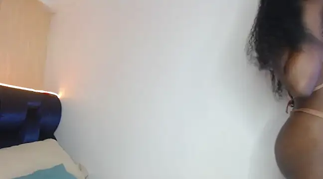 NaiaGils online show from February 1, 3:28 pm