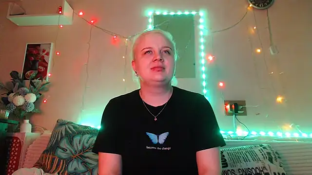 Karolina love  online show from December 22, 5:10 pm