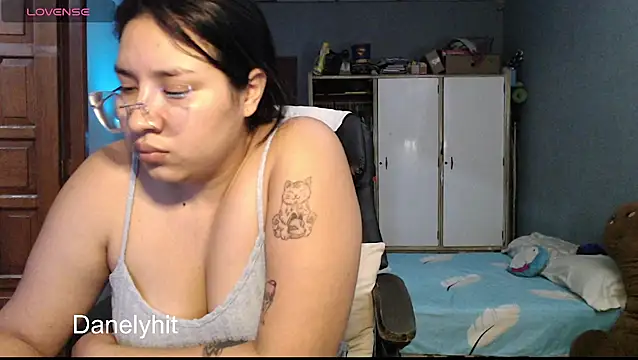 Snapshot of DanelyLopez chatting on May 21, 3:13 am DanelyLopez online show from May 21, 3:13 am
