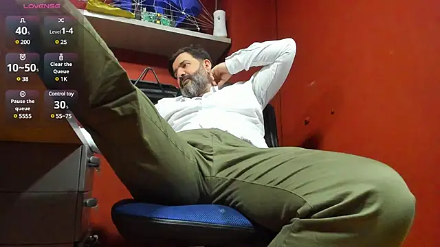 Maxi TheBigDaddy online show from February 24, 12:59 pm