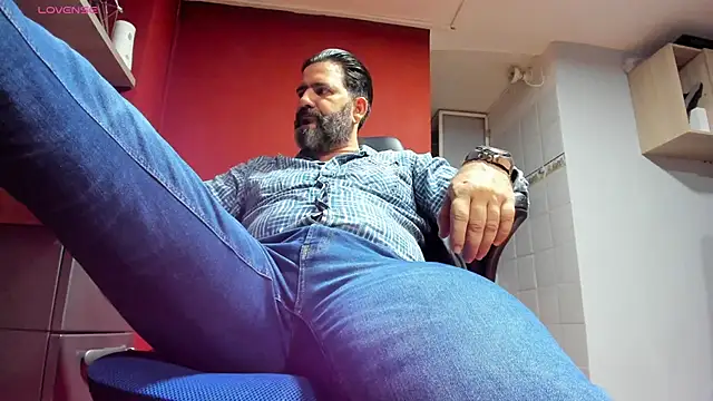 Maxi TheBigDaddy online show from February 28, 12:09 pm