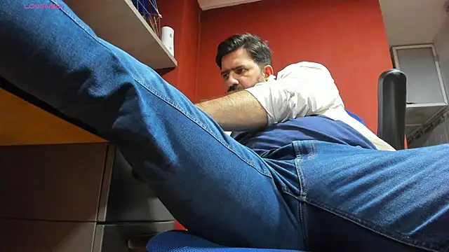 Maxi TheBigDaddy online show from March 4, 5:13 pm