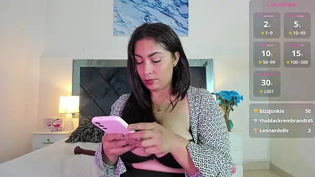 Lauralove 69 online show from March 7, 1:53 am