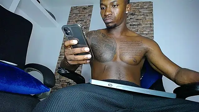 Snapshot of ammy_Ger1 chatting on April 9, 7:14 am ammy Ger1 online show from April 9, 7:14 am