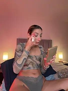 DanikRosse online show from April 25, 3:42 am