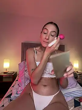 Snapshot of DanikRosse chatting on May 21, 3:35 am DanikRosse online show from May 21, 3:35 am