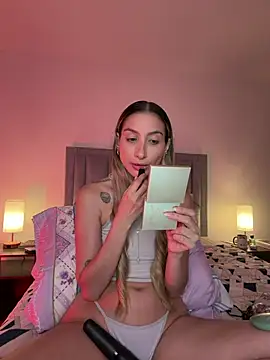 Snapshot of DanikRosse chatting on May 30, 3:58 am DanikRosse online show from May 30, 3:58 am
