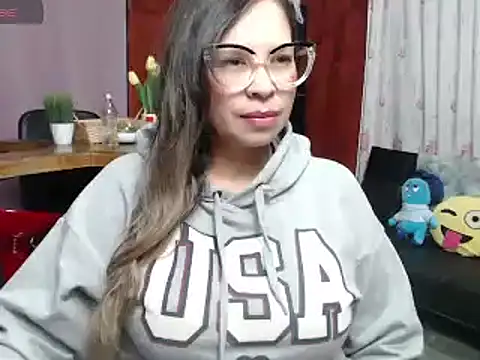 jademoomsm online show from February 6, 4:28 am