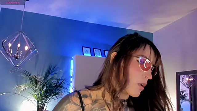 Snapshot of Megan_inked chatting on July 27, 3:35 am Megan inked online show from July 27, 3:35 am