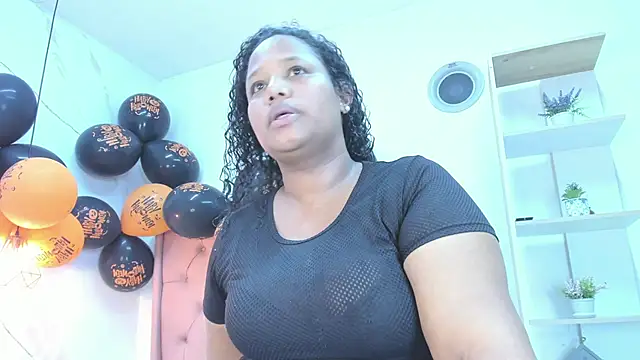 Belle Brunette online show from November 1, 9:28 pm