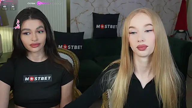 Snapshot of Amelia_Blaze chatting on December 10, 7:37 am Amelia Blaze online show from December 10, 7:37 am