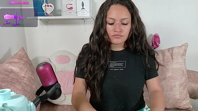 megan doll2 online show from September 18, 8:11 pm