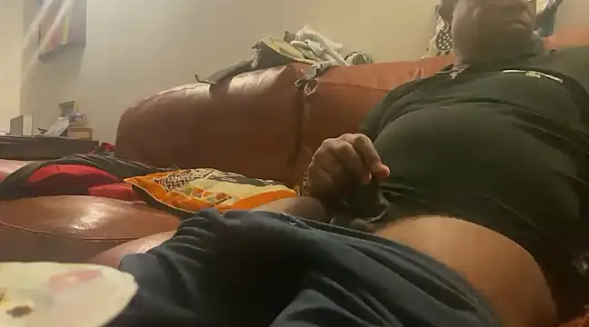 Snapshot of okaono20 chatting on January 5, 9:36 pm okaono20 online show from January 5, 9:36 pm