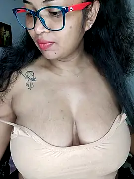 Snapshot of chalohott chatting on July 10, 11:13 am chalohott online show from July 10, 11:13 am
