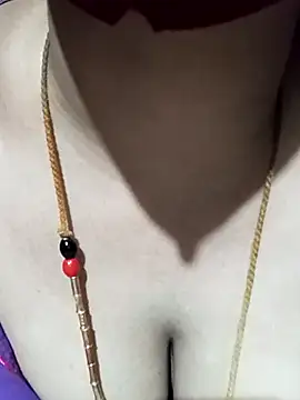 Snapshot of tuttifrutti17 chatting on October 7, 6:16 pm tuttifrutti17 online show from October 7, 6:16 pm