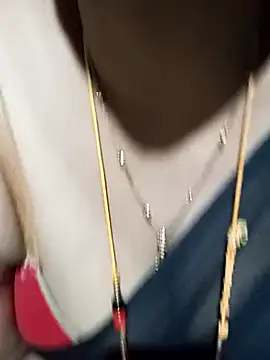 Snapshot of tuttifrutti17 chatting on October 27, 6:12 pm tuttifrutti17 online show from October 27, 6:12 pm