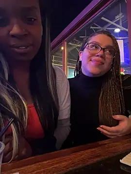 Snapshot of QueenNuttCollector chatting on January 18, 1:19 am QueenNuttCollector online show from January 18, 1:19 am