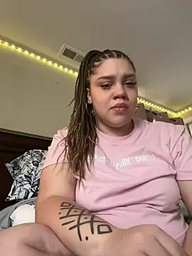 Snapshot of QueenNuttCollector chatting on January 25, 7:07 pm QueenNuttCollector online show from January 25, 7:07 pm