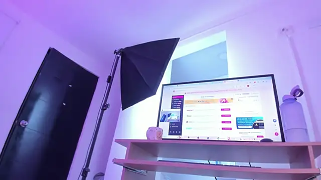 izaro22 online show from September 26, 2:32 pm