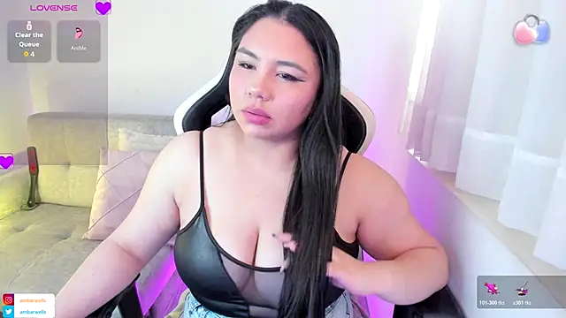 ambar-wells online show from November 17, 5:08 pm