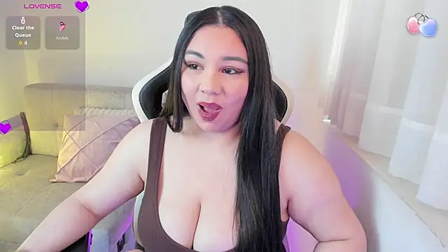 ambar-wells online show from January 15, 5:49 pm