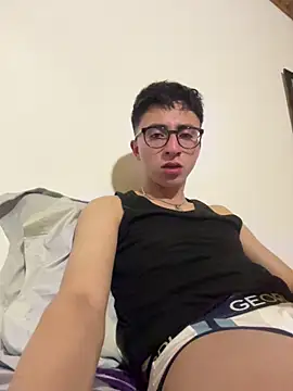 CamiRojas boy online show from May 9, 3:45 am