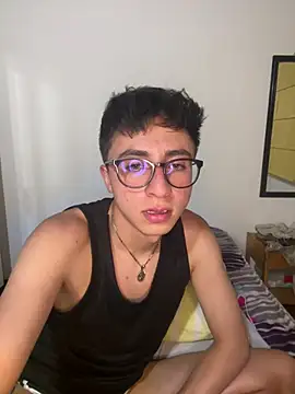 CamiRojas boy online show from May 23, 4:07 am