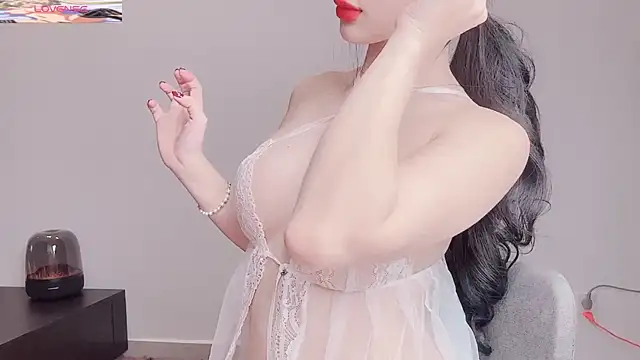 Snapshot of bejeni-sweet chatting on February 10, 2:41 am bejeni-sweet online show from February 10, 2:41 am