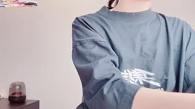 Snapshot of bejeni-sweet chatting on March 18, 6:14 am bejeni-sweet online show from March 18, 6:14 am