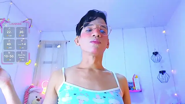 Ariel Femboy  online show from December 23, 4:54 am