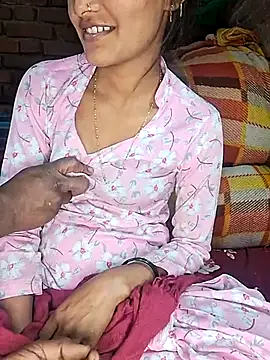 Snapshot of Rani019 chatting on February 16, 4:53 am Rani019 online show from February 16, 4:53 am