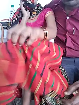 Snapshot of Rani019 chatting on November 18, 4:17 am Rani019 online show from November 18, 4:17 am