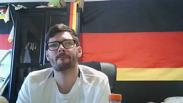Die-geile-Sau online show from June 13, 4:49 pm