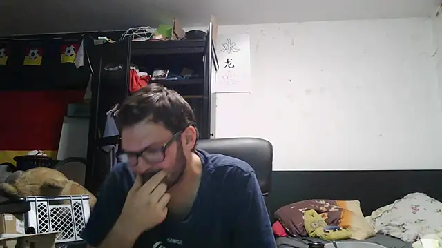 Snapshot of Die-geile-Sau chatting on July 15, 8:14 pm Die-geile-Sau online show from July 15, 8:14 pm