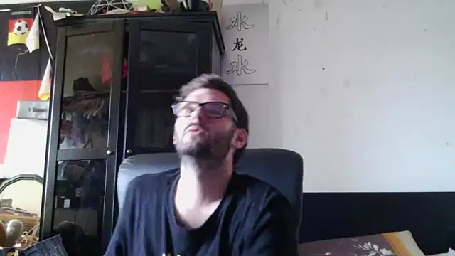 Snapshot of Die-geile-Sau chatting on July 17, 5:07 pm Die-geile-Sau online show from July 17, 5:07 pm