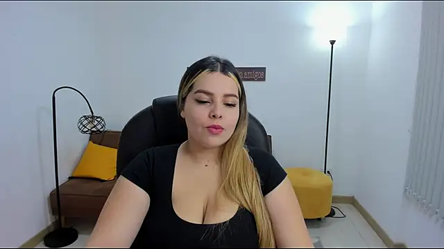 camiilaa1 online show from February 10, 4:19 am