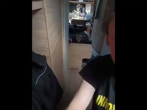 Snapshot of Ebinator666 chatting on December 1, 11:37 am Ebinator666 online show from December 1, 11:37 am