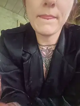 KARMICchaos xoxo online show from June 26, 12:42 pm
