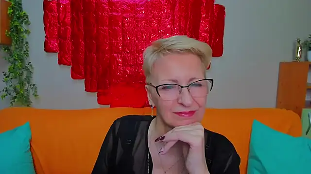 iamyourdream89 online show from February 15, 4:47 pm