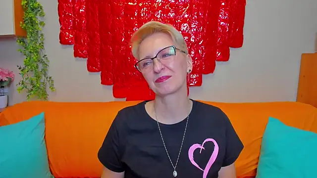 iamyourdream89 online show from February 19, 4:03 pm