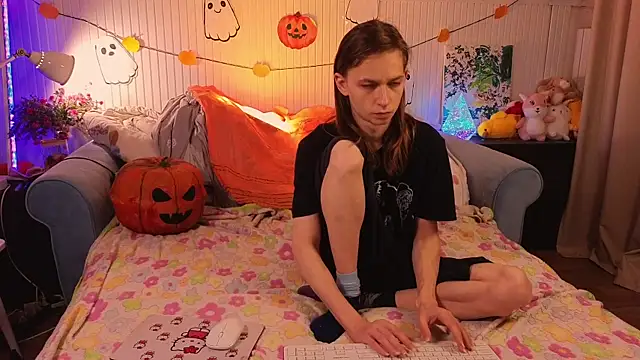 Frank Fraer online show from November 2, 7:38 pm