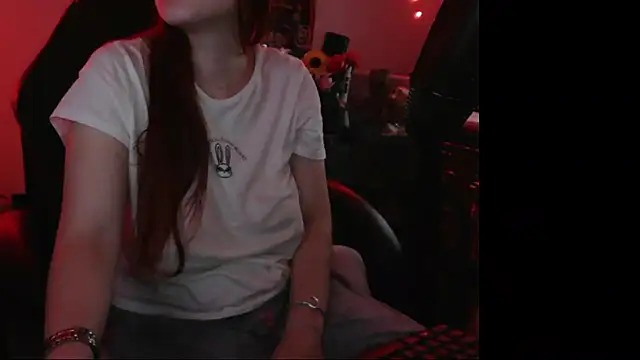 norahrosss online show from December 21, 5:25 am